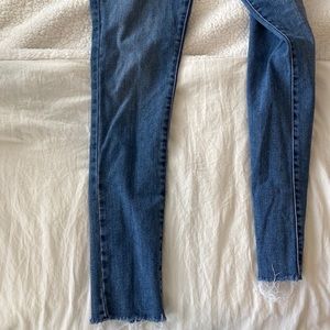 Levi jeans size 9